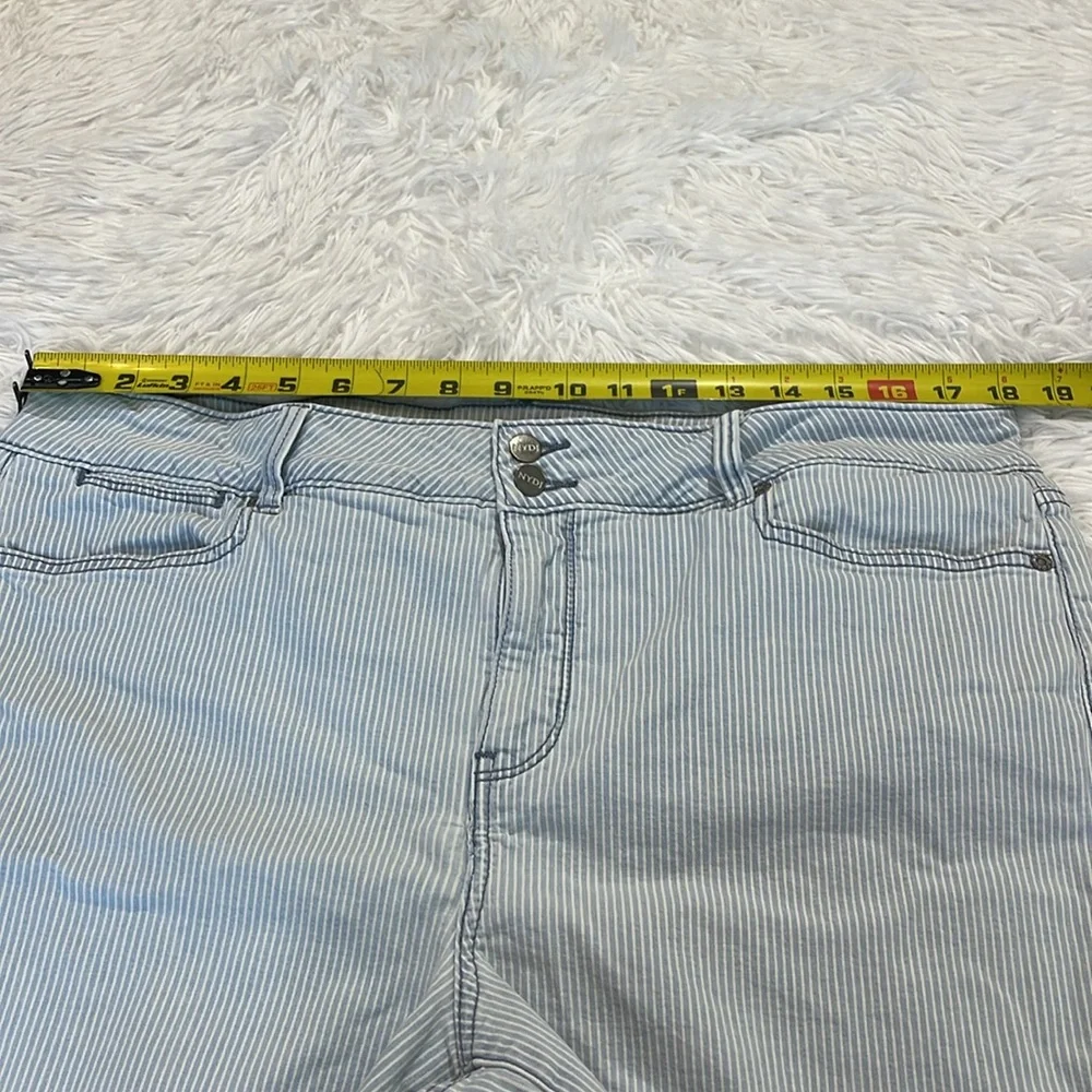 NYDJ Light Blue Striped Jean Shorts WOMENS SIZE 16 DOUBLE BUTTON